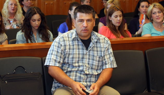 Zadar, 160511.
Zupanijski sud u Zadru, nastavak sudjenja Drazenu Slavici zbog stradavanja vatrogasaca na Kornatima.
Na slici : Drazen Slavica
Foto : Vladimir Ivanov / CROPIX