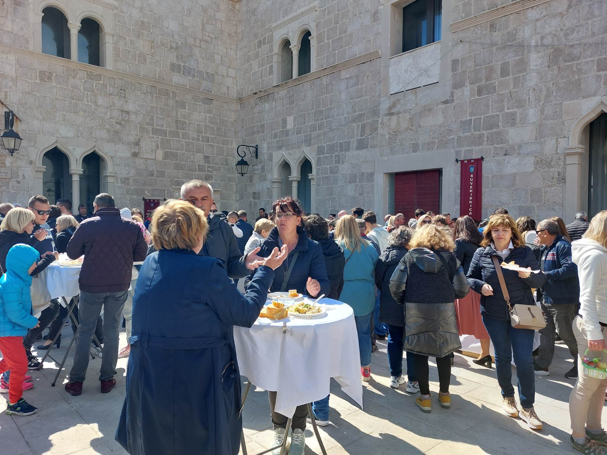 uskršnji doručak u Gradu Pagu