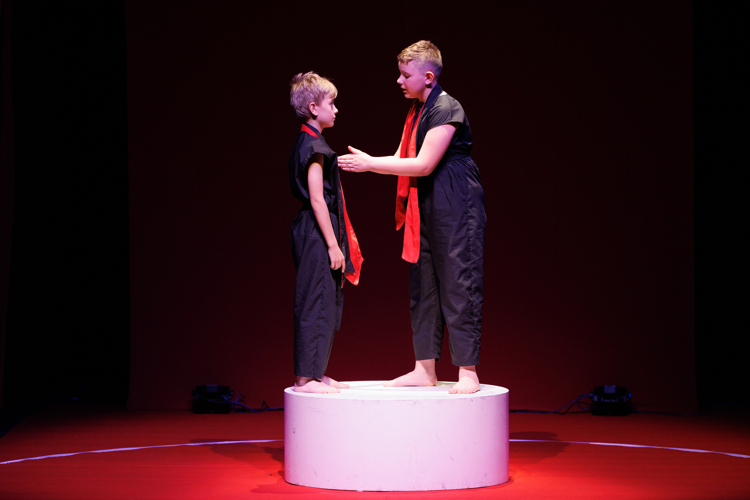 Igrajmo se: Zabranjeno mlađima od 15 strana A