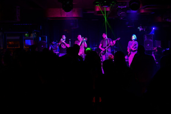 Mjesni Odbor u Maraschino Baru. Foto: Iva Perinčić Mjesni Odbor u Maraschino Baru. Foto: Iva Perinčić