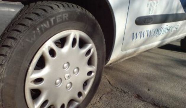Zimske gume (Foto:radio.ognjisce.si)