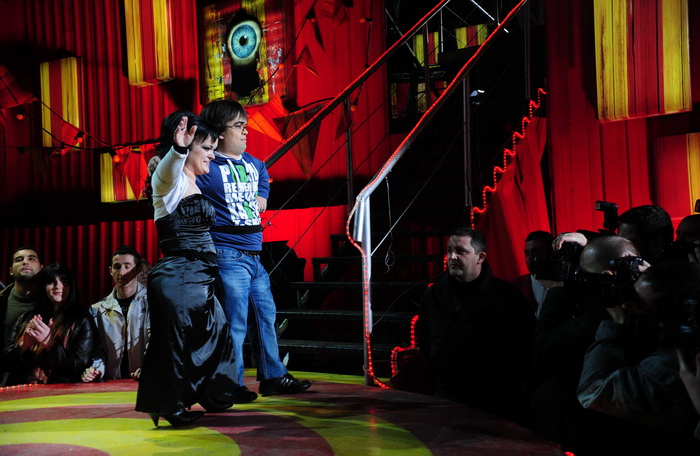 Beograd, 130311.
Nova sezona regionalnog reality show-a Big Brotheru cijoj kuci sudjeluju stanari iz Hrvatske, Makedonije, Srbije, Crne Gore te Bosne i Hercegovine. Stanari su smjesteni u Pionirskom gradu na Kostunjaku.
Na fotografiji: Milan Grahovac i Beograd, 130311.
Nova sezona regionalnog reality show-a Big Brotheru cijoj kuci sudjeluju stanari iz Hrvatske, Makedonije, Srbije, Crne Gore te Bosne i Hercegovine. Stanari su smjesteni u Pionirskom gradu na Kostunjaku.
Na fotografiji: Milan Grahovac i