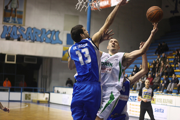 KK Borik Puntamika – KK Trogir (foto:Saša Čuka) KK Borik Puntamika – KK Trogir (foto:Saša Čuka)