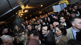 Zagreb, 230313.
Otvorenje izlozbe ‘Remek-djela iz Muzeja Picasso, Pariz’ u Klovicevim dvorima. Izlozba ce biti otvorena do 7. srpnja, a posjetitelji ce moci vidjeti 56 slika i skulptura najslavnijeg majstora 20. stoljeca., osnivaca kubizma, slikara, kip Zagreb, 230313.
Otvorenje izlozbe ‘Remek-djela iz Muzeja Picasso, Pariz’ u Klovicevim dvorima. Izlozba ce biti otvorena do 7. srpnja, a posjetitelji ce moci vidjeti 56 slika i skulptura najslavnijeg majstora 20. stoljeca., osnivaca kubizma, slikara, kip