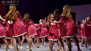 Predstava “Odgojoj” Plesne udruge Gesta u HNK Zadar