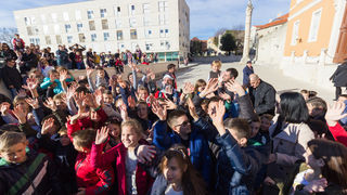 Badnjak 2016: Blagdanski đir po gradu 24. prosinca Badnjak 2016: Blagdanski đir po gradu 24. prosinca