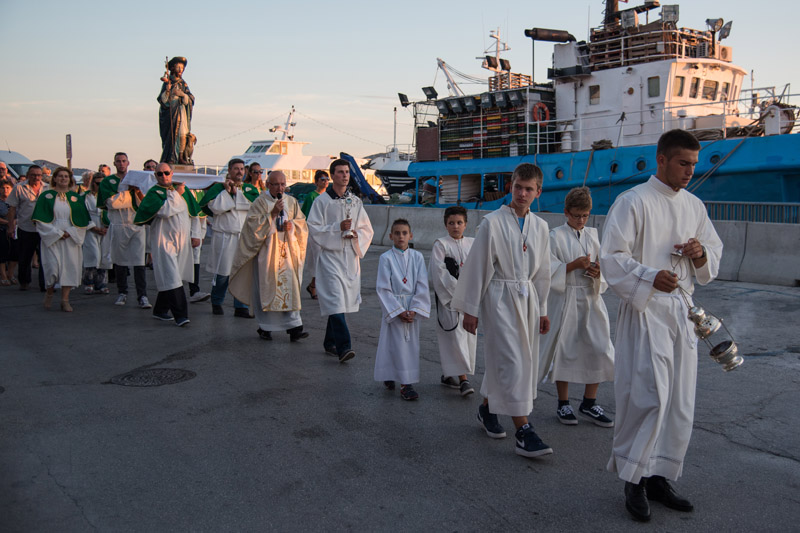 Procesija u Biogradu na blagdan sv. Roka, foto: Vinko Pešić Procesija u Biogradu na blagdan sv. Roka, foto: Vinko Pešić