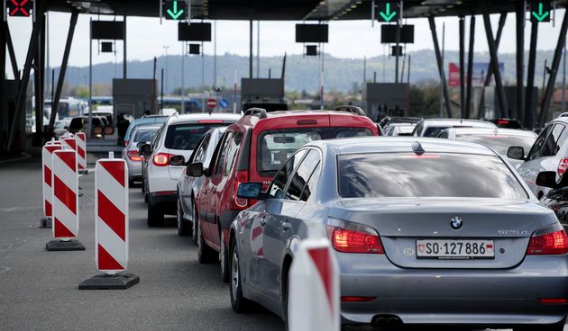 Bregana: Velika prometna gužva na hrvatsko-slovenskoj granici