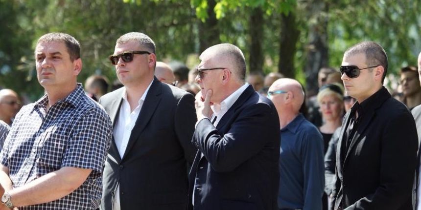 06.05.2015., Zagreb – Pogreb Vinka Zuljevica Klice na Markovom polju. Novica, Nikola i Hrvoje Petrac. Photo: Zeljko Lukunic/PIXSELL 06.05.2015., Zagreb – Pogreb Vinka Zuljevica Klice na Markovom polju. Novica, Nikola i Hrvoje Petrac. Photo: Zeljko Lukunic/PIXSELL