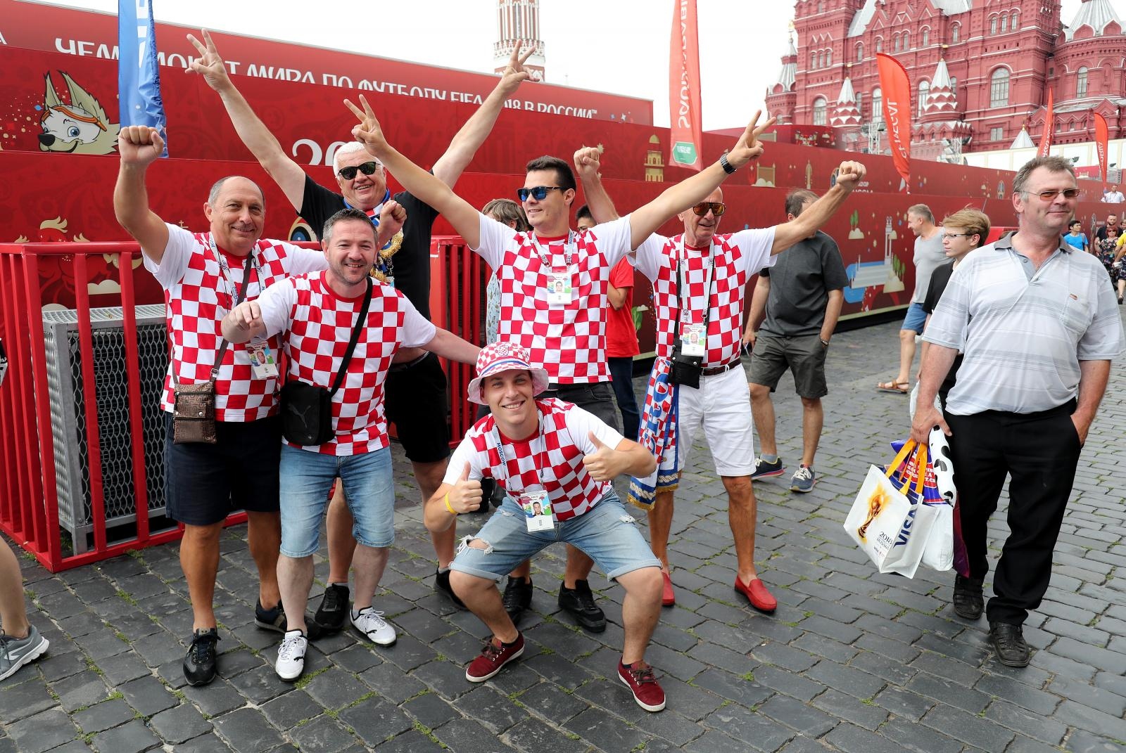 Hrvatski navijači okupirali centar Moskve!