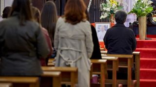 Nadbiskup Milan Zgrablić predvodio misu zadušnicu za Papu Franju Nadbiskup Milan Zgrablić predvodio misu zadušnicu za Papu Franju