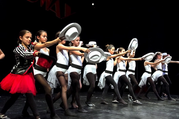 Baletna udruga Pirueta: Broadway, Foto: Mladen Radolović Mrlja Baletna udruga Pirueta: Broadway, Foto: Mladen Radolović Mrlja
