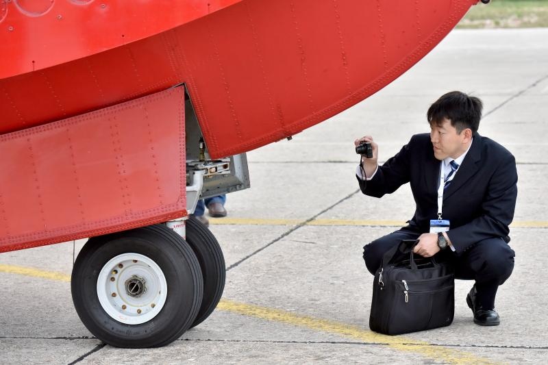 U sklopu Medjunarodne konferencije o gasenju pozara iz zraka (Aerial Firefighting Conference), u zrakoplovnoj bazi HRZ Zemunik odrzala se pokazna vjezba na kojoj su sudjelovali protupozarni avioni i helikopteri iz sastava 93. zrakoplovne baze u Zemuniku, U sklopu Medjunarodne konferencije o gasenju pozara iz zraka (Aerial Firefighting Conference), u zrakoplovnoj bazi HRZ Zemunik odrzala se pokazna vjezba na kojoj su sudjelovali protupozarni avioni i helikopteri iz sastava 93. zrakoplovne baze u Zemuniku,