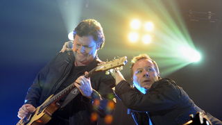 Split, 131109.
Skotski band Simple Minds odrzao je koncert u splitskoj Spaladium Areni. 
Kao predgrupa nastupio je trio Vlatko Stefanovski.
Foto: Jadran Babic / CROPIX