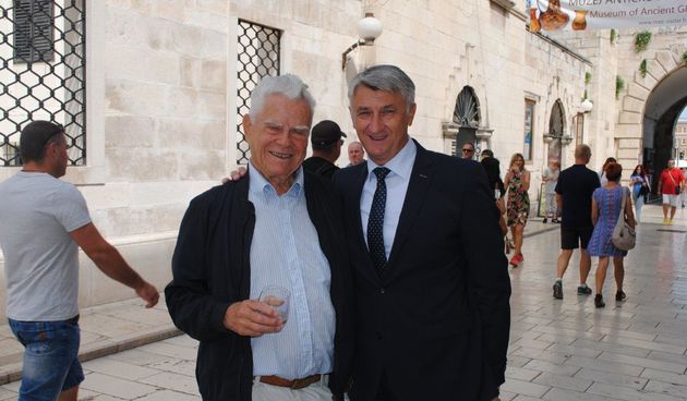 U Palači Cedulin otvorena izložba “Volim svoju županiju”. Vjekoslav Surać i Božidar Longin