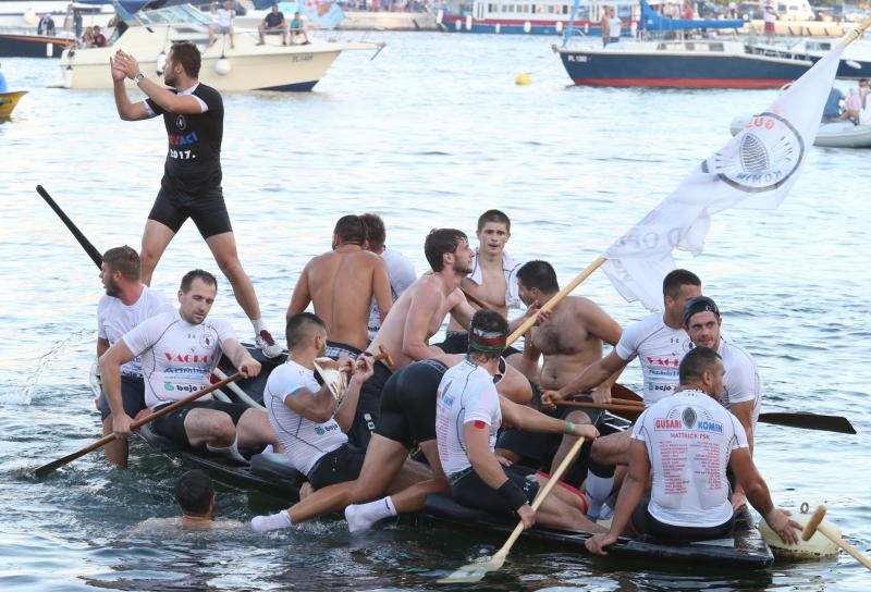 Gusari iz Komina pobjednici Maratona lađa od Metkovića do Ploča
