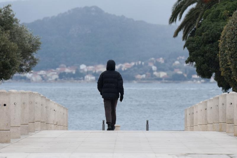 Snježne pahulje za kratko padale po Zadru
