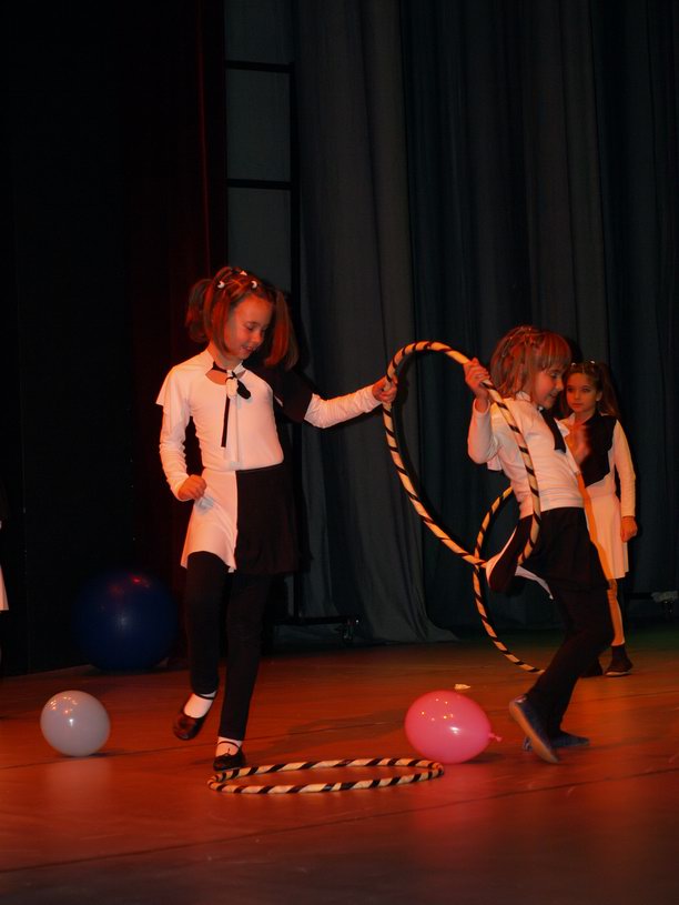 Plesno kazalisna udruga Zalet