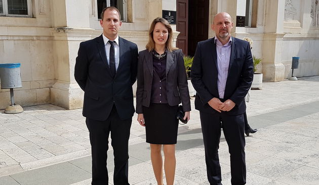 Ante Rubeša, Marjana Šešelja Botić i Marko Pupić Bakrač.Akcija mladih i nezavisnih Zadar