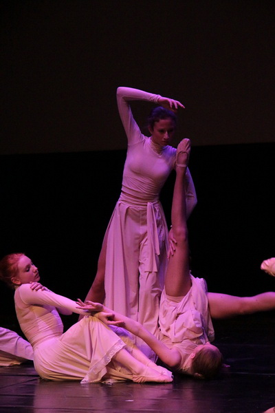 HNK Zadar: 5. Zadarski plesni festival u organizaciji Plesne udruge Gesta okupio je više od 260 plesača HNK Zadar: 5. Zadarski plesni festival u organizaciji Plesne udruge Gesta okupio je više od 260 plesača