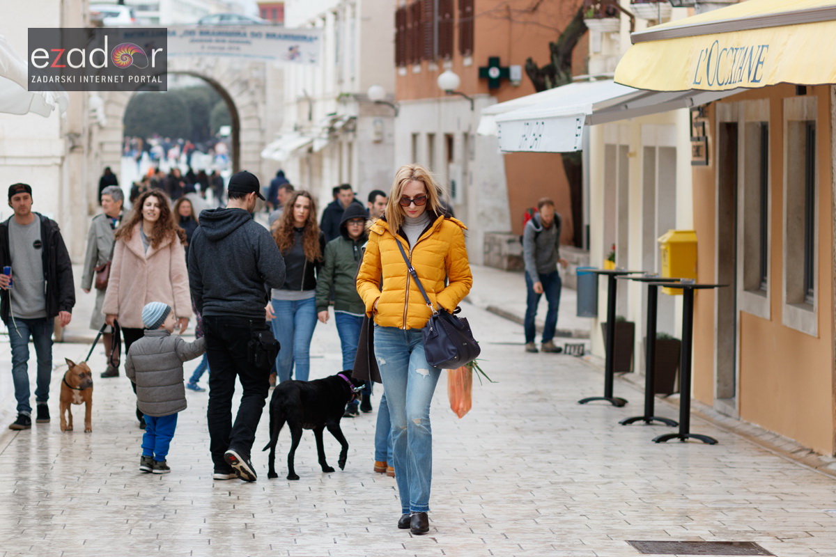 Đir po gradu, subotnja špica 31. ožujka 2018. Đir po gradu, subotnja špica 31. ožujka 2018.