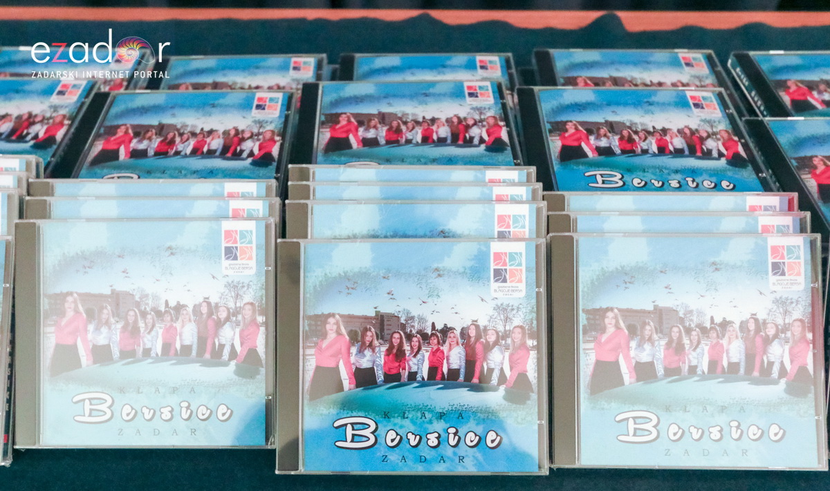 U Svečanoj dvorani Sveučilišta predstavljen CD-a klape Bersice U Svečanoj dvorani Sveučilišta predstavljen CD-a klape Bersice