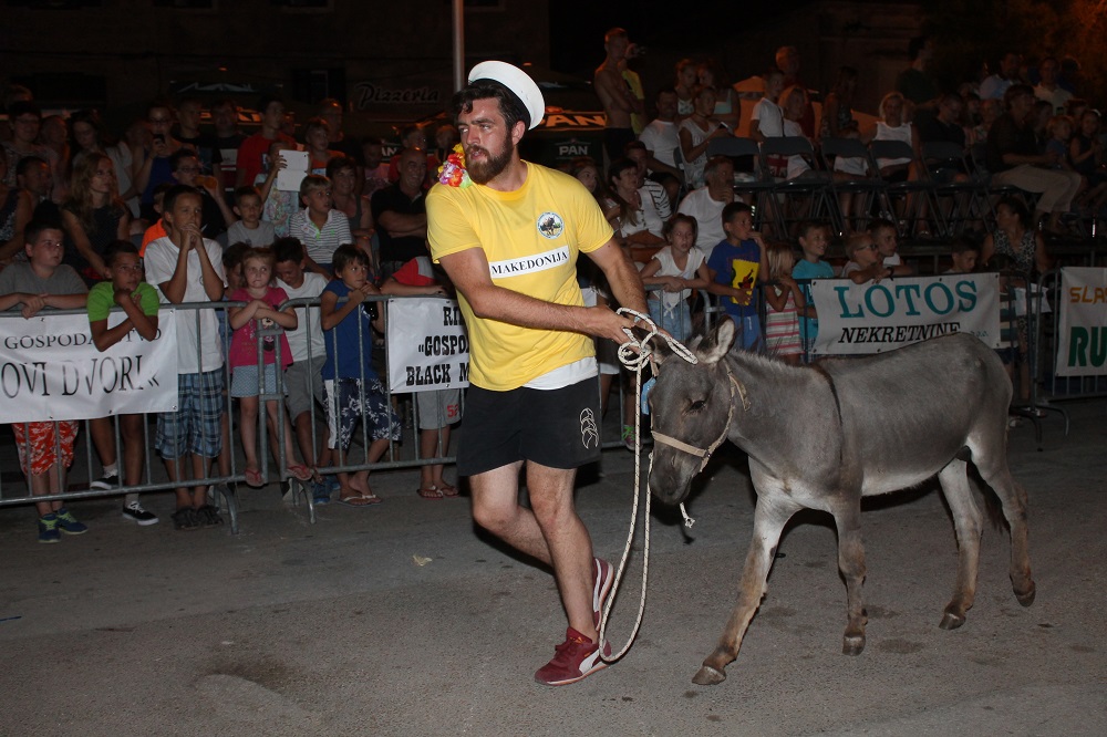 10. međunarodna trka tovarov Tisno 2015