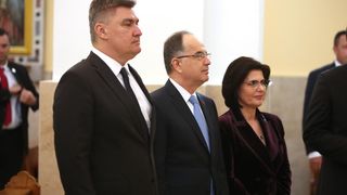 Predsjednik Zoran Milanović i albanski predsjednik Bajram Begaj posjetili crkvu Gospe Loretske u Arbanasima Predsjednik Zoran Milanović i albanski predsjednik Bajram Begaj posjetili crkvu Gospe Loretske u Arbanasima