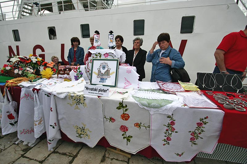 5. Eno-eko-gastro-etno stol (foto: Marin Gospić)