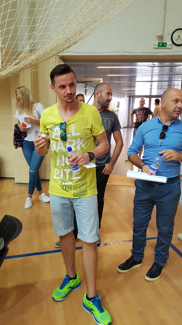 U organizaciji sekcije HZSN Zadar u dvorani 1 SC Višnjik održana je akcija dobrovoljnog darivanja krvi na kojoj je prikupljeno 25 doza tekućine koja život znači. Foto: Mladen Malik