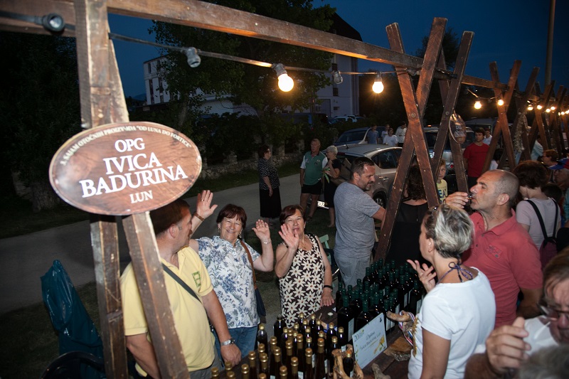 Vlašići: Sajam otočnih proizvoda “Od Luna do Fortice”