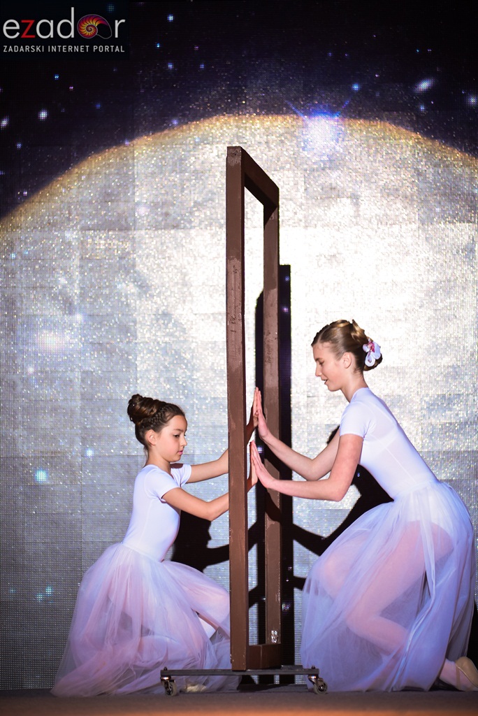 10. Festival vjenčanja: Modna revija vjenčanica i revija cvijeća 10. Festival vjenčanja: Modna revija vjenčanica i revija cvijeća