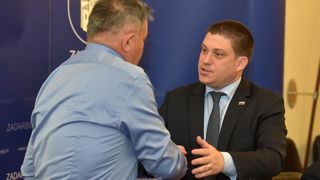 Potpisan ugovor za 10 projekata sanacije i rekonstrukcije pomorskog dobra Potpisan ugovor za 10 projekata sanacije i rekonstrukcije pomorskog dobra