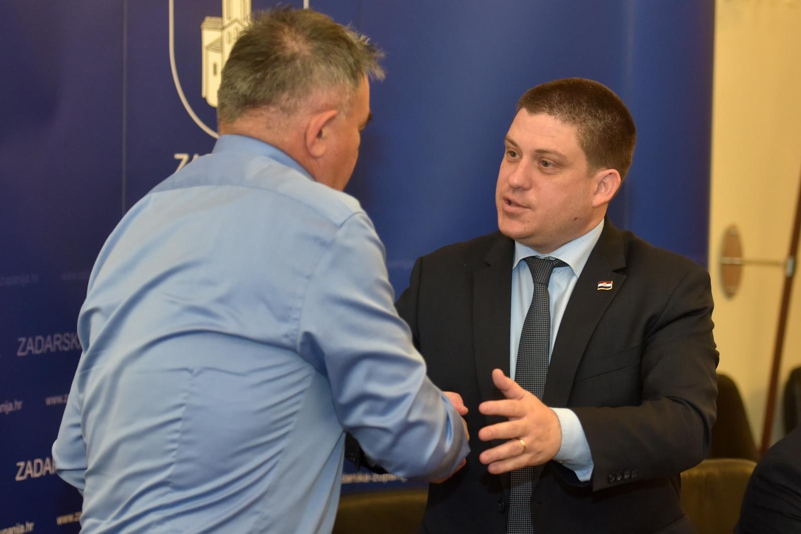 Potpisan ugovor za 10 projekata sanacije i rekonstrukcije pomorskog dobra Potpisan ugovor za 10 projekata sanacije i rekonstrukcije pomorskog dobra