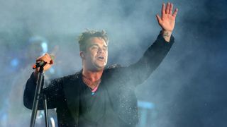 13.08.2013., Zagreb – Britanski pjevac Robbie Williams odrzao je koncert na maksimirskom stadionu u sklopu turneje Take the crown. Photo: Petar Glebov/Pixsell 13.08.2013., Zagreb – Britanski pjevac Robbie Williams odrzao je koncert na maksimirskom stadionu u sklopu turneje Take the crown. Photo: Petar Glebov/Pixsell