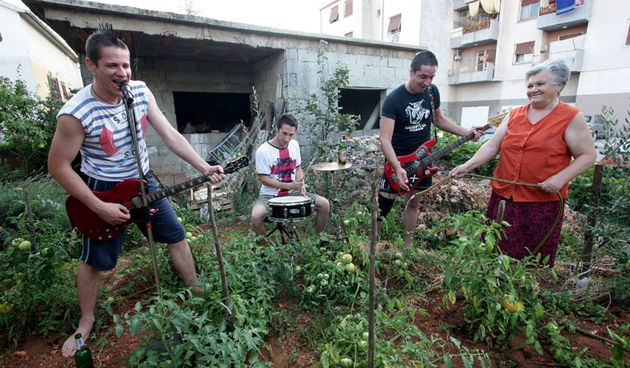 Trn u oku (foto: Marin Gospić)