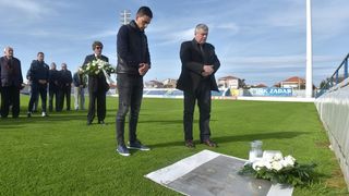 Na stadionu u Stanovima obilježena 10. obljetnica smrti Hrvoja Ćustića Na stadionu u Stanovima obilježena 10. obljetnica smrti Hrvoja Ćustića