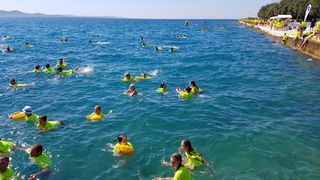 Sasvim osoban doživljaj – 10. dm Millennium Jump sa zadarske rive. Foto: Mladen Malik Barba Sasvim osoban doživljaj – 10. dm Millennium Jump sa zadarske rive. Foto: Mladen Malik Barba