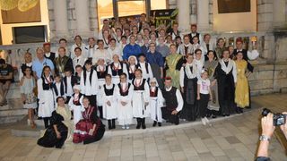 KUD Zadarski Tanac i Iseljena Hrvatska na Narodnom trgu