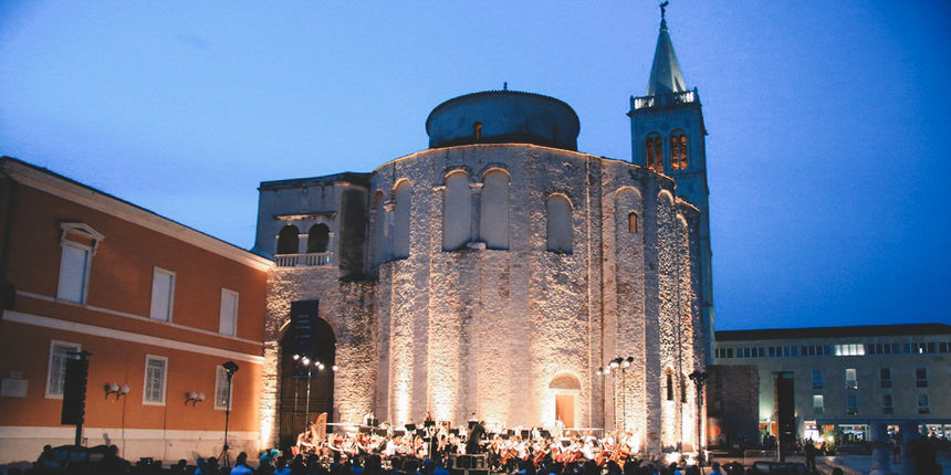 Image 389811 (auto) Image 389811 (auto)