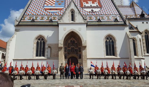 Dan Oružanih snaga RH: pogledajte smjenu počasne straže na Markovom trgu