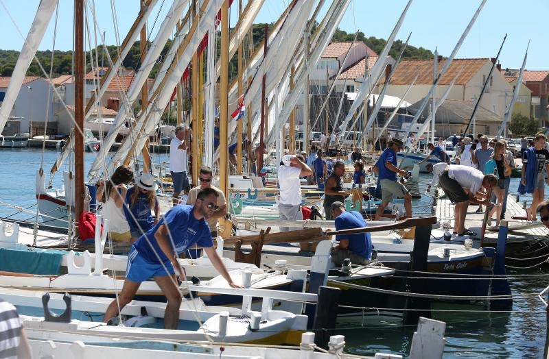 Betina: Regata na latinsko idro “Za dušu i tilo”. Photo: Duško Jaramaz/PIXSELL