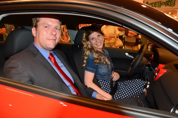 Supernova: Adio školo uz uručenje nagradnog automobila Audi A 1 i velike donacije u visini 50.000 kn HCK-u Supernova: Adio školo uz uručenje nagradnog automobila Audi A 1 i velike donacije u visini 50.000 kn HCK-u