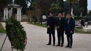 Polaganje vijenaca Polaganje vijenaca