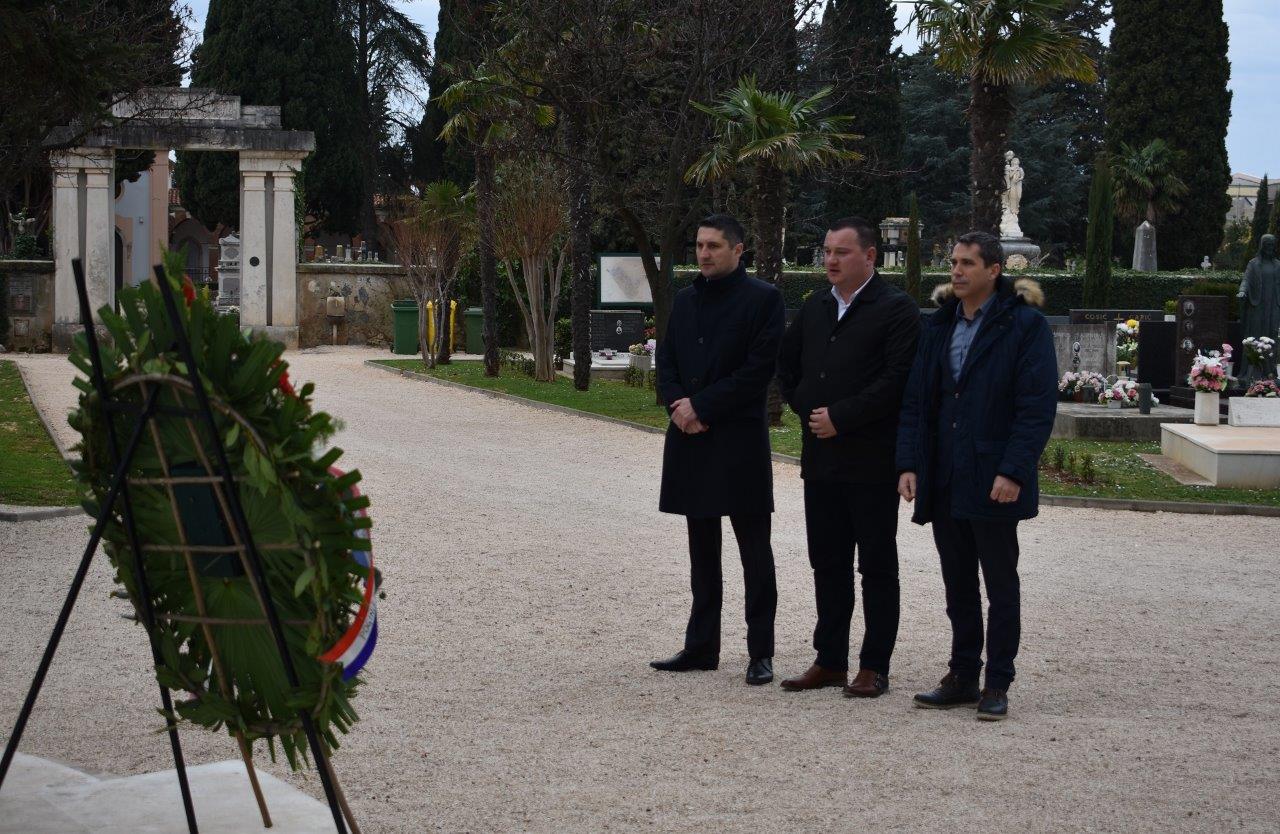 Polaganje vijenaca Polaganje vijenaca