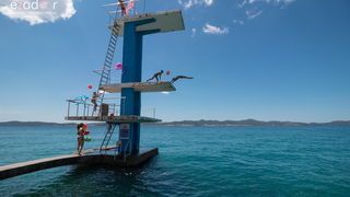 Meta feštica od balona i Ballon Jump