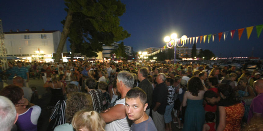 Biogradska noć 2010. (foto:Saša Čuka) Biogradska noć 2010. (foto:Saša Čuka)