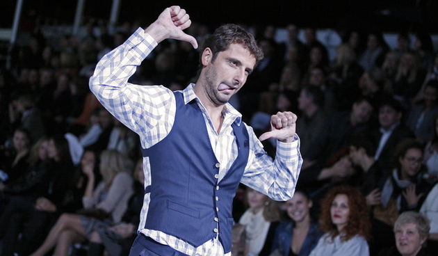 Zagreb, 170910.
Muzej suvremene umjetnosti, MSU.
Dove Fashion Week. Revija Ivice Klarica za Dove men koju su nosili nasi poznati glumci i sportasi. 
Na slici Robert Kurbasa.
Foto: Nina Djurdjevic / CROPIX