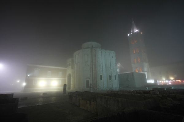 Zadarska večer u magli 8. veljače (foto:Saša Čuka)