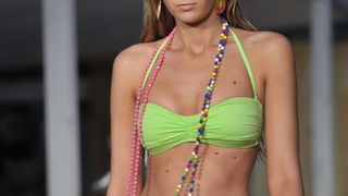 Zagreb, 050612. 
Modna kuca Goldenpoint za sezonu proljece/ljeto 2012. pripremila je zanimljivu kolekciju kupacih kostima. Dio asortimana mogli su vidjeti i zagrebcani na reviji u Gallery-u . Pedesetak modela kostima prezentirali su manekenke i manekeni n